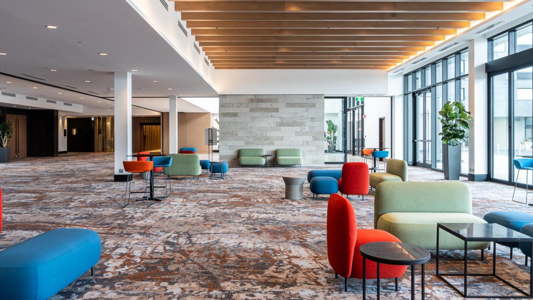 Sheraton Laval Hotel Exterior foto